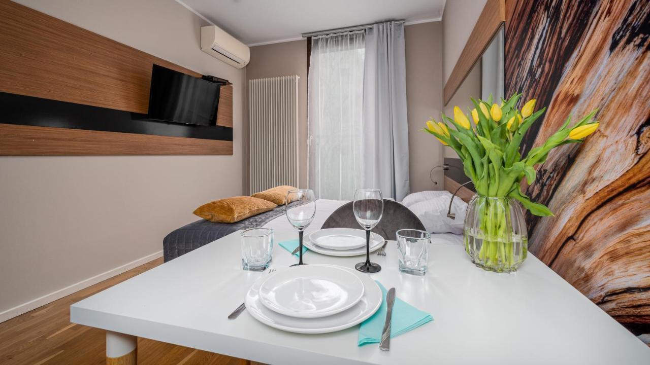 Apartamenty Sun & Snow 19 Dzielnica With Free Parking Varşovia Exterior foto