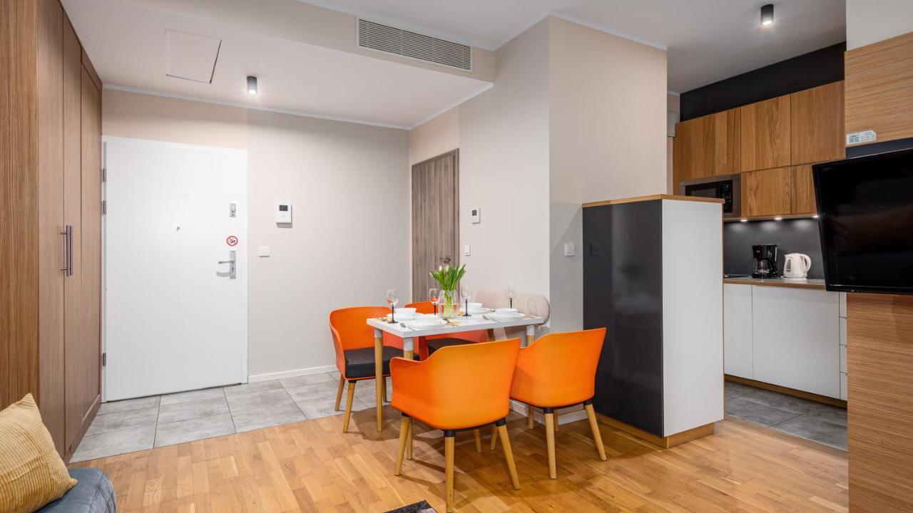 Apartamenty Sun & Snow 19 Dzielnica With Free Parking Varşovia Exterior foto