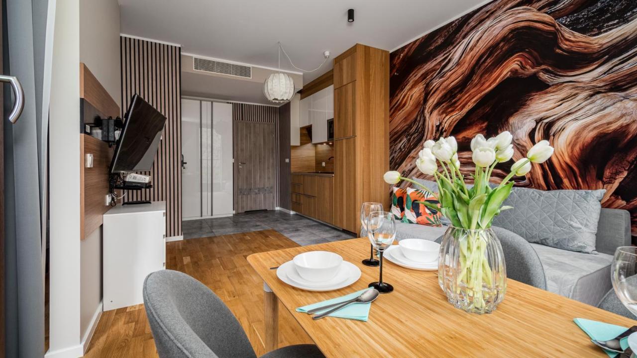 Apartamenty Sun & Snow 19 Dzielnica With Free Parking Varşovia Exterior foto